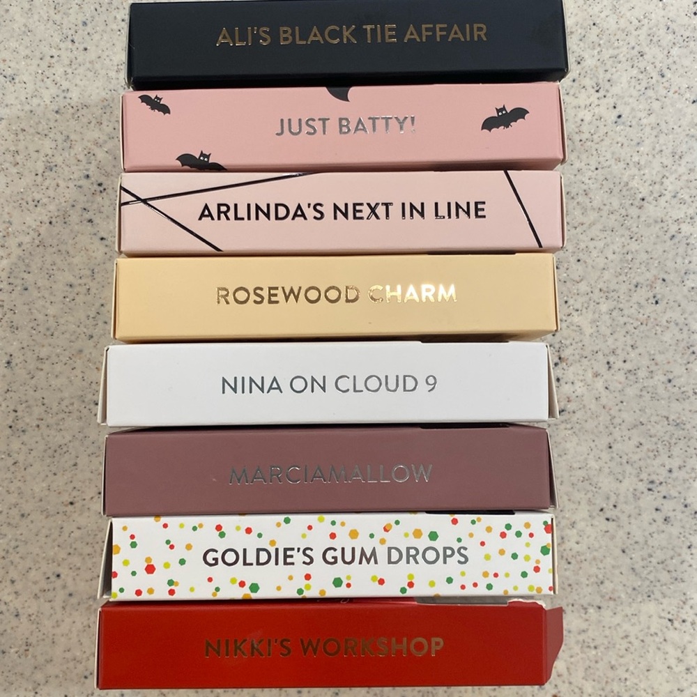 Red Aspen Nail Dashes Partial and opened sets